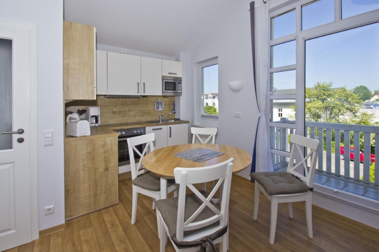 Mit Meerblick Und Balkon, Gratis Nutzung Vom Ahoi Erlebnisbad Und Sauna In Sellin - Meeresblick Fewo 48 Goehren  Zewnętrze zdjęcie